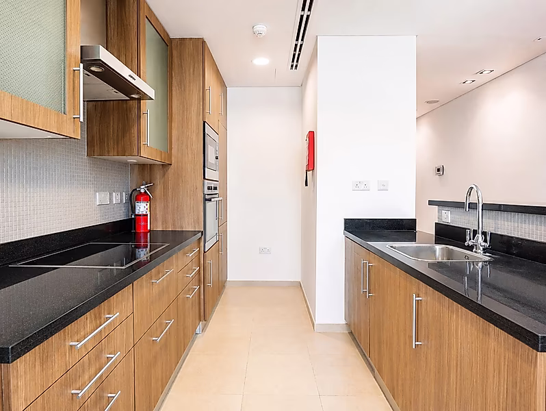 SEMI FURNISHED STUDIO WITH BEACH ACCESS - Photo 4