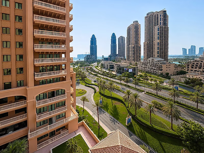 Rare 3-Bedroom + Maid | Huge Layout | High Floor | Fully Furnished | Exclusive Opportunity in Porto Arabia - Photo 9
