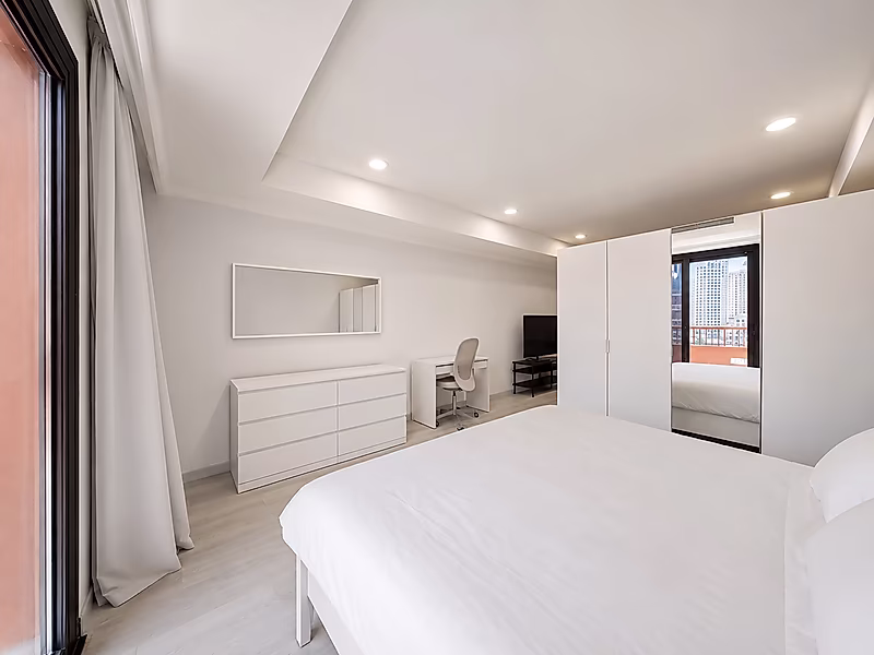 PREMIUM STUDIO WITH BILLS INCLUDED READY TO MOVE - Photo 3