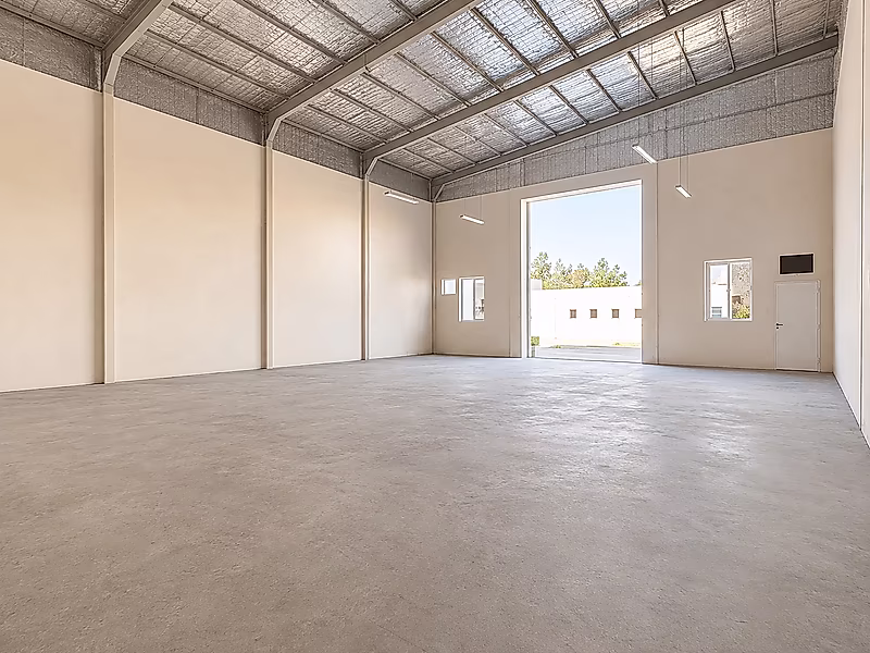 سكن عمال و3 مستودعات للإيجار - Photo 11