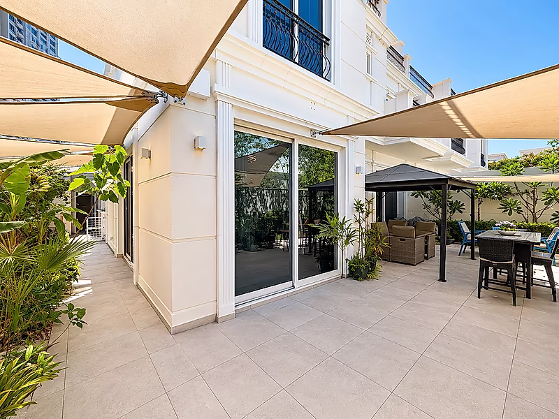 SPACIOUS 6BR+M&DRIVER | COMPOUND VILLA | PEARL - Photo 6