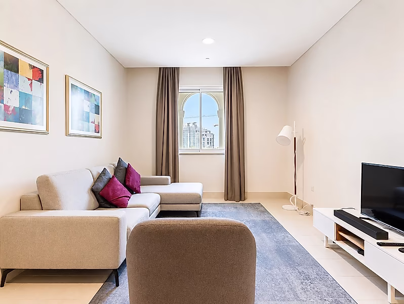 FURNISHED 1BR WITH OFFICE INCLUSIVE BILLS - Photo 1