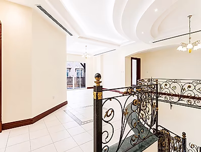 SPACIOUS 4BR VILLA WITH PRIVATE GARDEN IN WESTBAY LAGOON