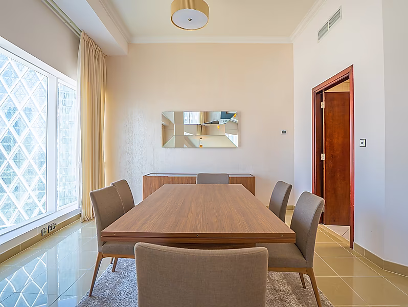EXQUISITE FURNISHED 3 BEDROOMS | ALL BILLS INCLUDED - Photo 5