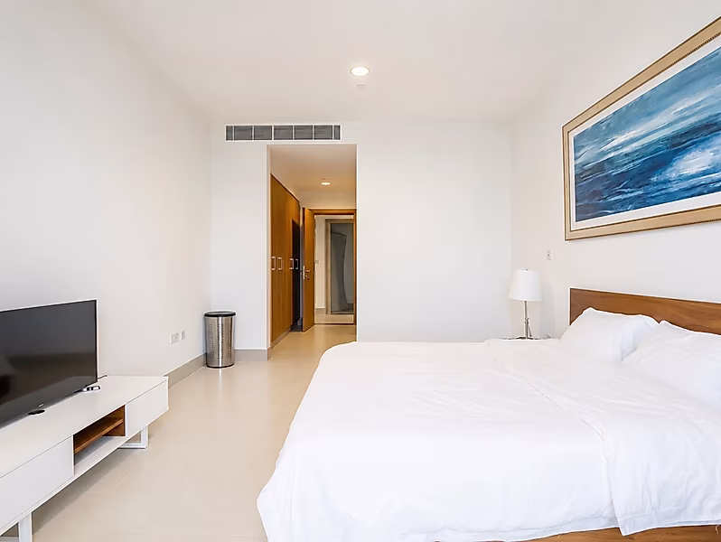 STYLISH 1BR APARTMENT WITH SEA VIEW BILLS INCLUDED - Photo 9