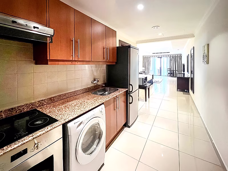 Serviced Studio Apartment | Fully Furnished | All-Inclusive Living - Photo 5