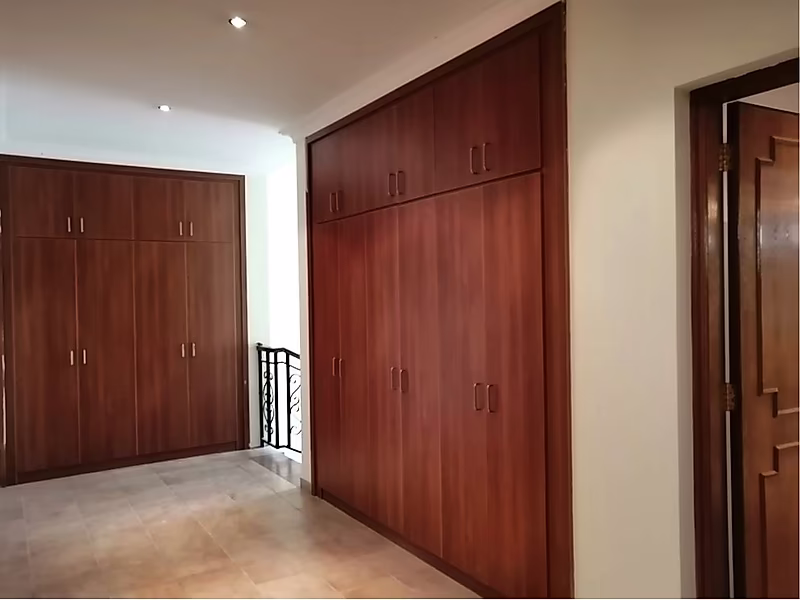 Semi Furnished 3BR Compound Villa - Photo 4