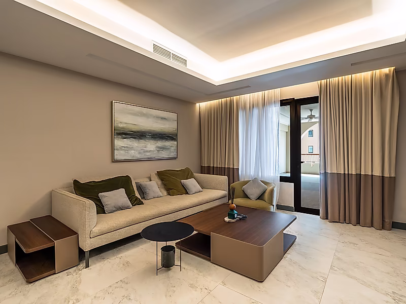 FULLY RENOVATED 2 BEDROOM PORTO ARABIA - Photo 2