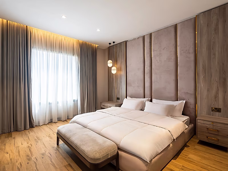 FULLY RENOVATED 2 BEDROOM PORTO ARABIA - Photo 7