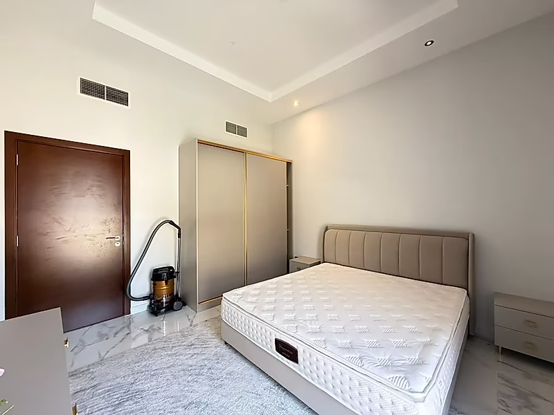 Luxurious 2-Bedroom Apartment in Foxhills : A Modern Urban Retreat - Photo 5
