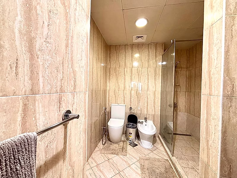 READY ONE BEDROOM WITH HUGE BALCONY GREAT INVESTMENT - Photo 7