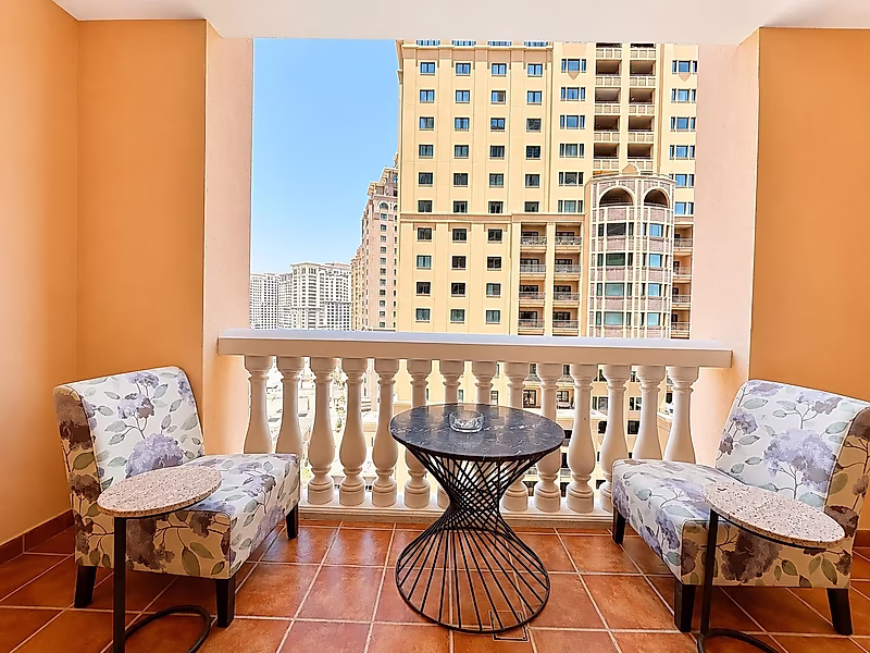 READY ONE BEDROOM WITH HUGE BALCONY GREAT INVESTMENT - Photo 9