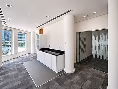 PREMIUM CORPORATE OFFICE 162 SQM WEST BAY