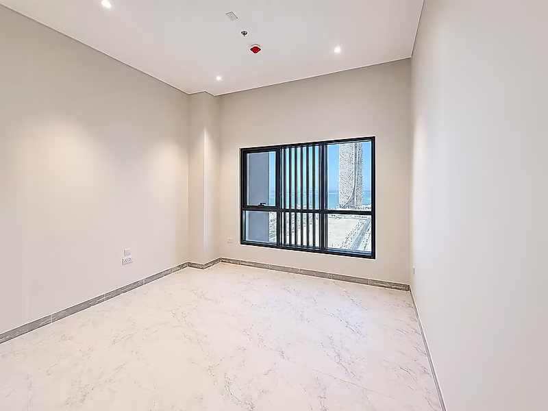 Luxury 3BR Apartment for Sale in Lusail | Sea View |Payment Plan - Photo 2