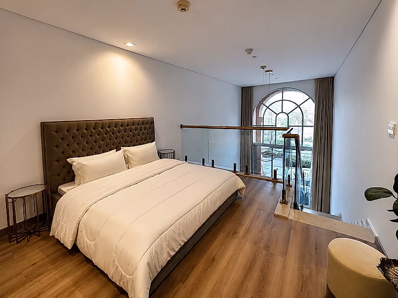 Luxury 1BR Loft | Double-Height Ceiling | Beach Access - Photo 1
