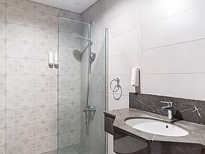 Stunning 2BR + maid FF Apartment| Nice Ameneties