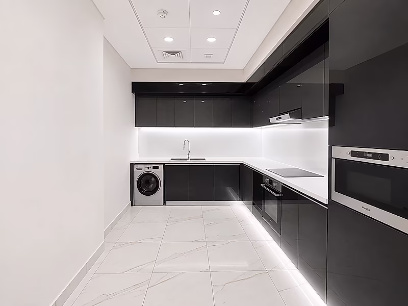 Fully Furnished 1-Bedroom Apartment in Floresta - Photo 8