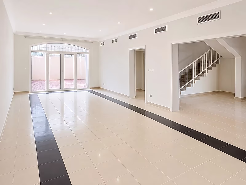 Prestigious 3BR + Maid+ Office SF  Villa with Modern Elegance - Photo 1