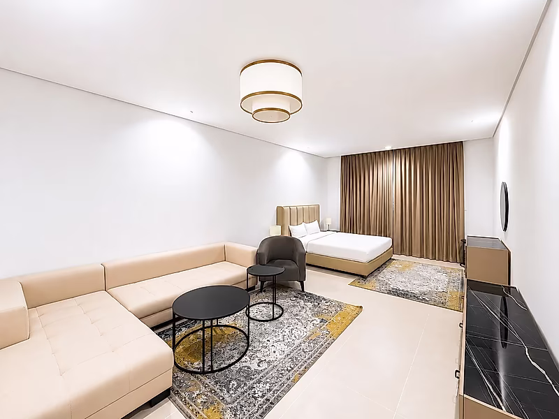 MODERN STUDIO WITH TOP AMENITIES IN THE PEARL - Photo 1