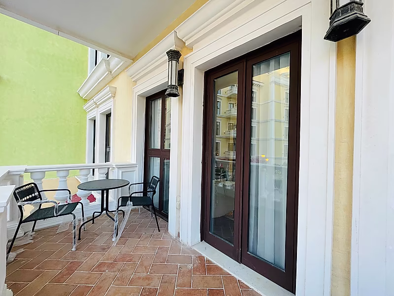 MODERN 1BR WITH BEACH ACCESS & BILLS INCLUDED - Photo 2