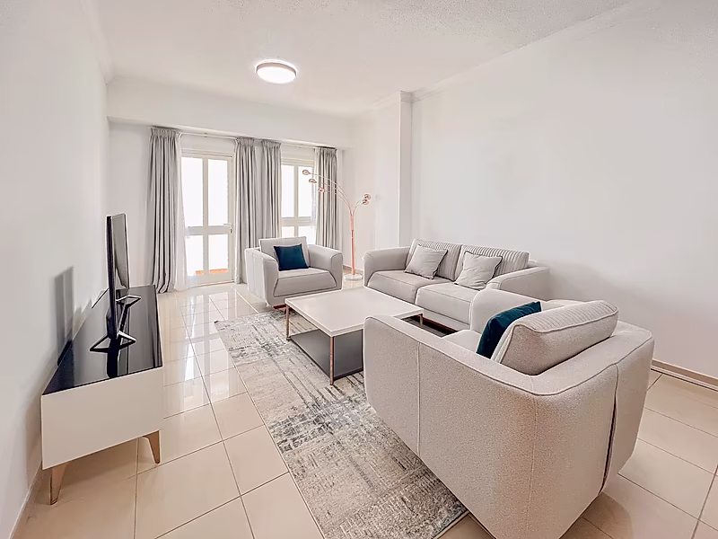 NEWLY FURNISHED SEA VIEW 1BR BILLS INCLUDED - Photo 2