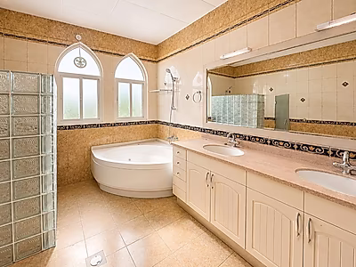 SPACIOUS 6BR VILLA WITH GARDEN AND PRIVATE POOL