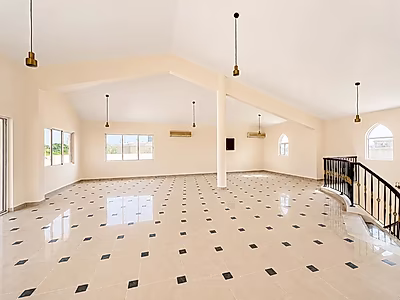 SPACIOUS 6BR VILLA WITH GARDEN AND PRIVATE POOL