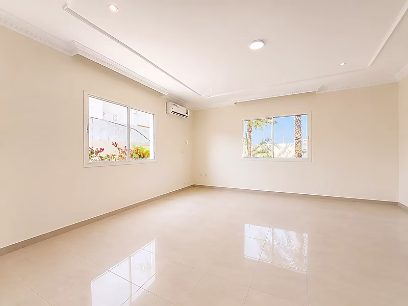 SPACIOUS 6BR VILLA WITH GARDEN AND PRIVATE POOL - Photo 10