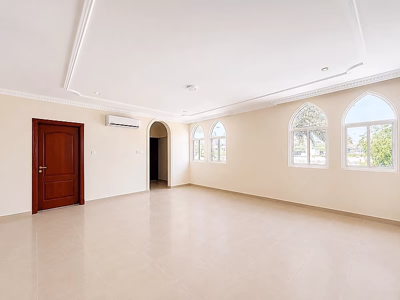 SPACIOUS 6BR VILLA WITH GARDEN AND PRIVATE POOL - Photo 11