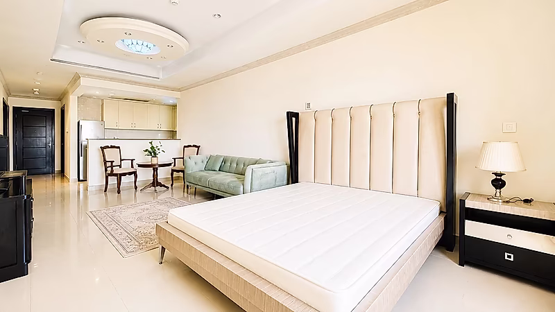 COMFORTABLE FF STUDIO | BILLS INC|MARINA VIEW - Photo 4