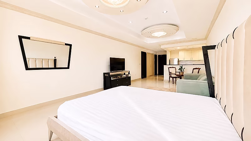 COMFORTABLE FF STUDIO | BILLS INC|MARINA VIEW - Photo 8
