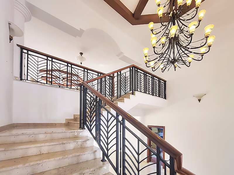 5BED+MAID IN THE HEART OF WEST BAY LAGOONA WITH BEACH ACCESS - Photo 10