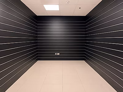 مكتب مجهز بالكامل بإطلالات طبيعية | 115 مترًا مربعًا | الكورنيش
