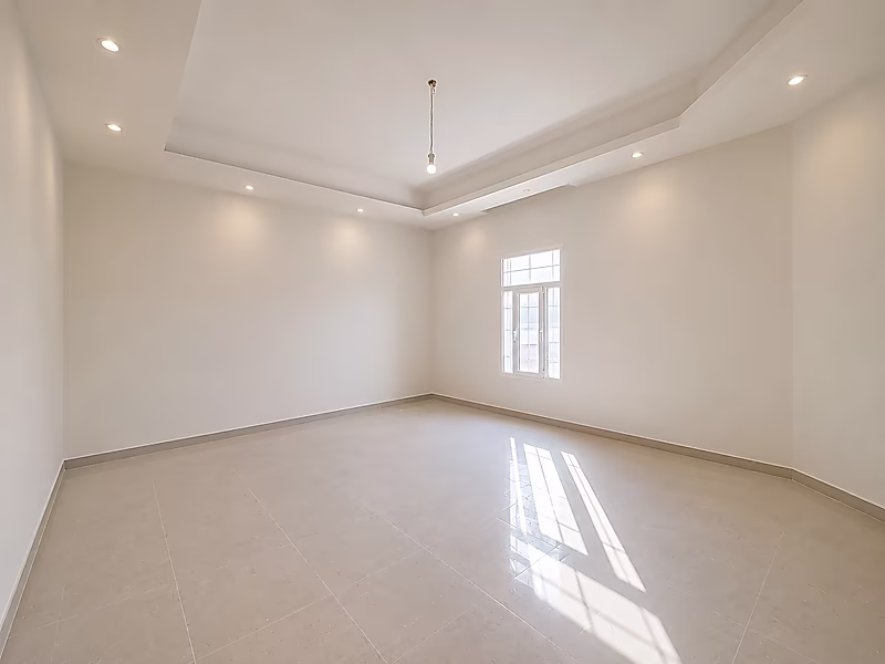 Luxury Corner Villa | Prime Location in Al Hilal - Photo 5