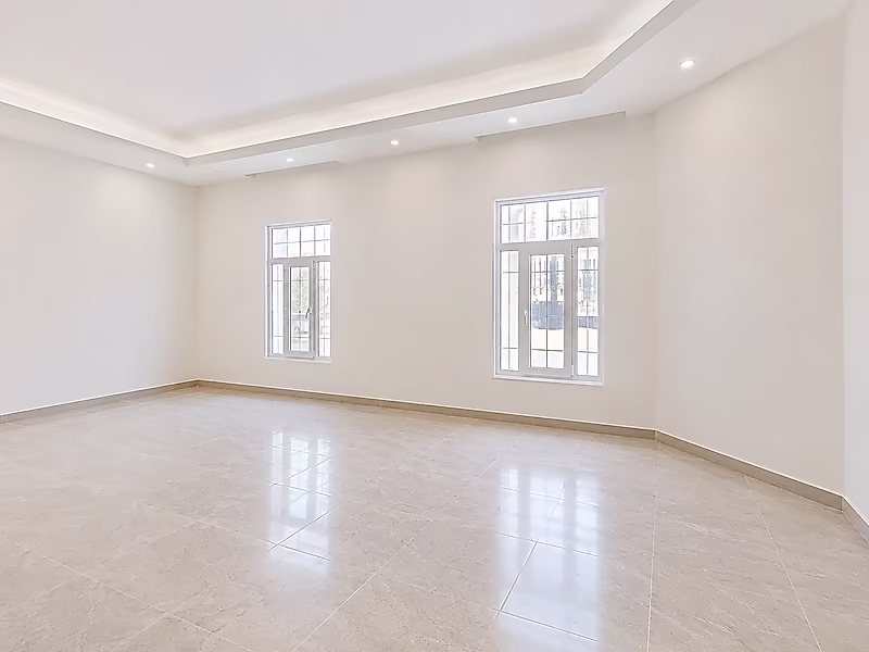 Luxury Corner Villa | Prime Location in Al Hilal - Photo 11