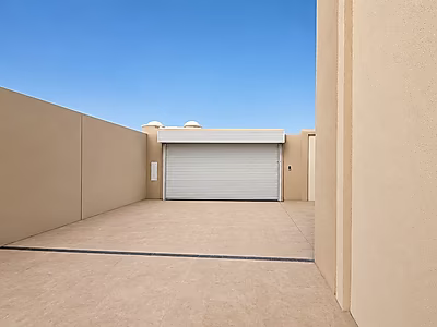 7 BED + MAID & DRIVER  VILLA IN IZGHAWA