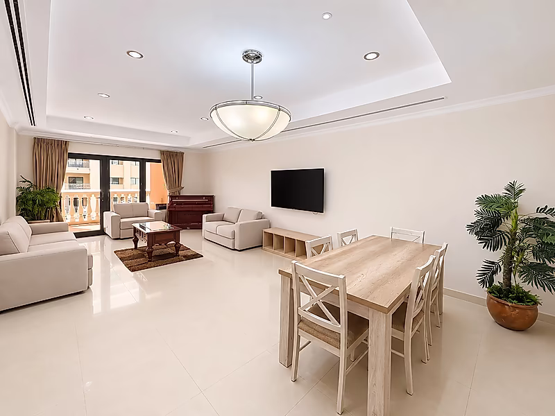 LARGE BALCONY | 1BR | FURNISHED | PEARL - Photo 1