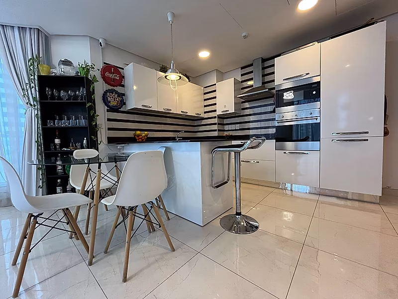 Spacious and Elegant 2 Bedrooms + Maid in Al-Fateh District - Photo 10