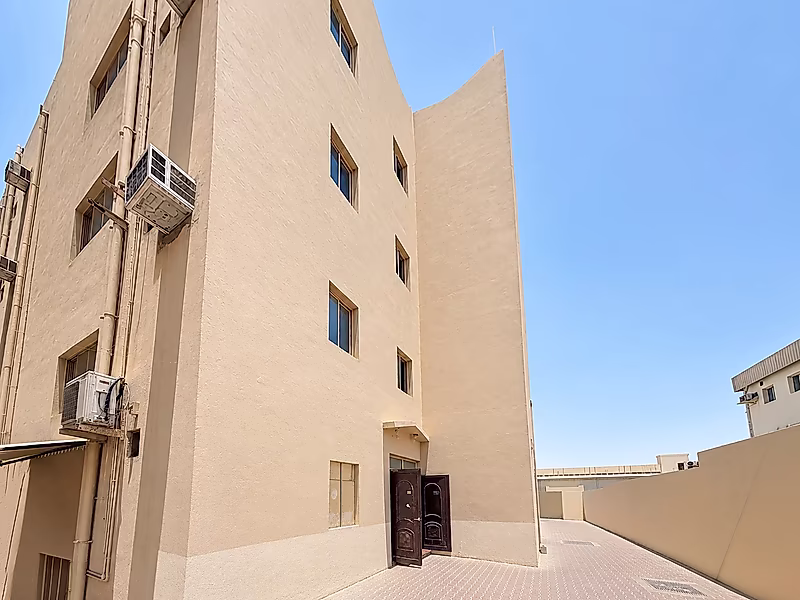 Affordable Staff Housing | 28 Rooms | Bills Included | Industrial Area - Photo 1