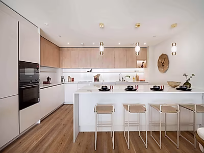 A Landmark London Residence — Contemporary Luxury Surrounded by Nature, Culture and Connectivity