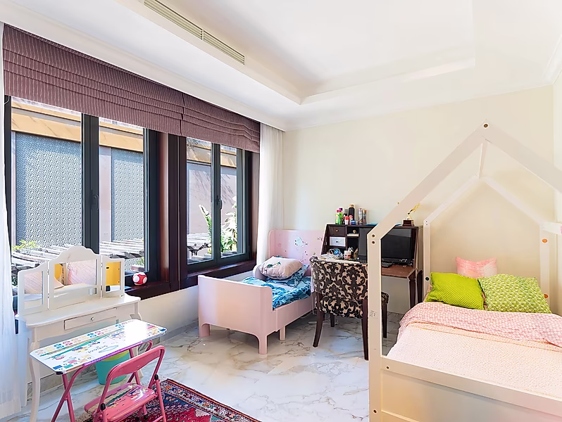 CHARMING 4-BEDROOM DUPLEX TOWNHOUSE IN PORTO ARABIA - Photo 7