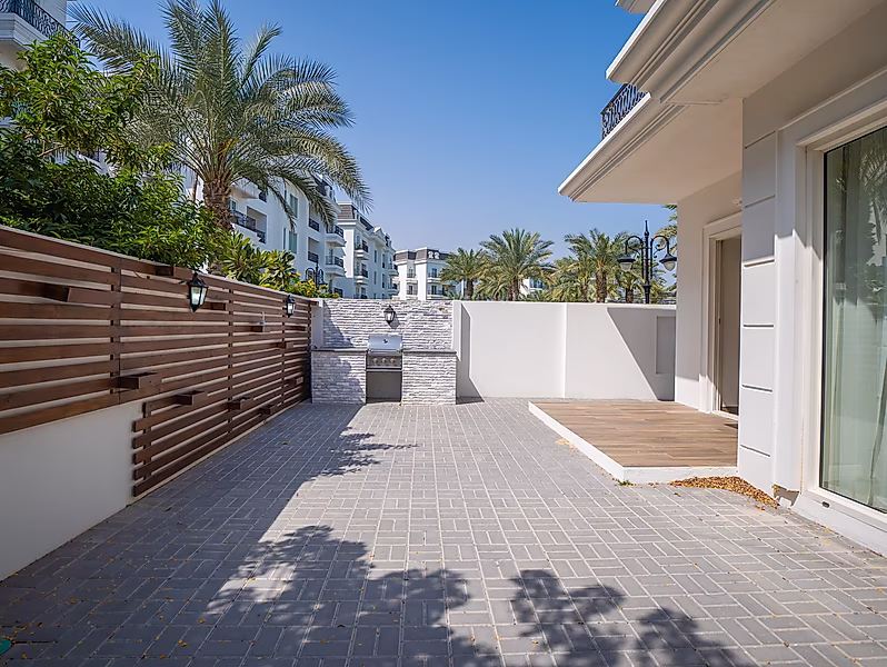 PREMIUM 4 BEDROOM VILLA WITH MAID AND AMENITIES - Photo 16