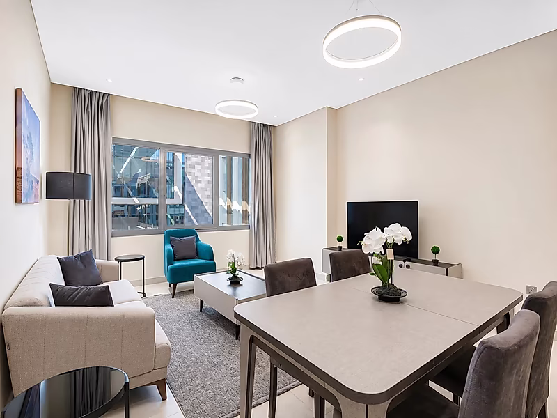 BILLS INCLUDED | MODERN 1 BEDROOM WITH BALCONY - Photo 1