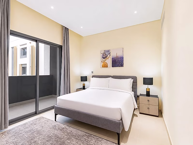 BILLS INCLUDED | MODERN 1 BEDROOM WITH BALCONY - Photo 2