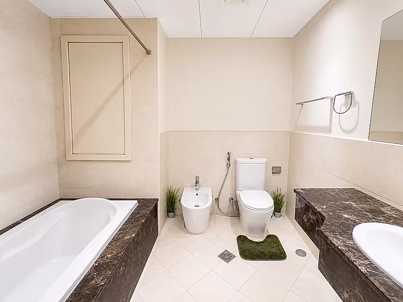 STYLISH AND CLEAN 1-BEDROOM IN THE PEARL - Photo 10