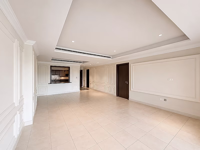 SPACIOUS 1-BEDROOM RESIDENCE | WATERFRONT LIVING - Photo 2
