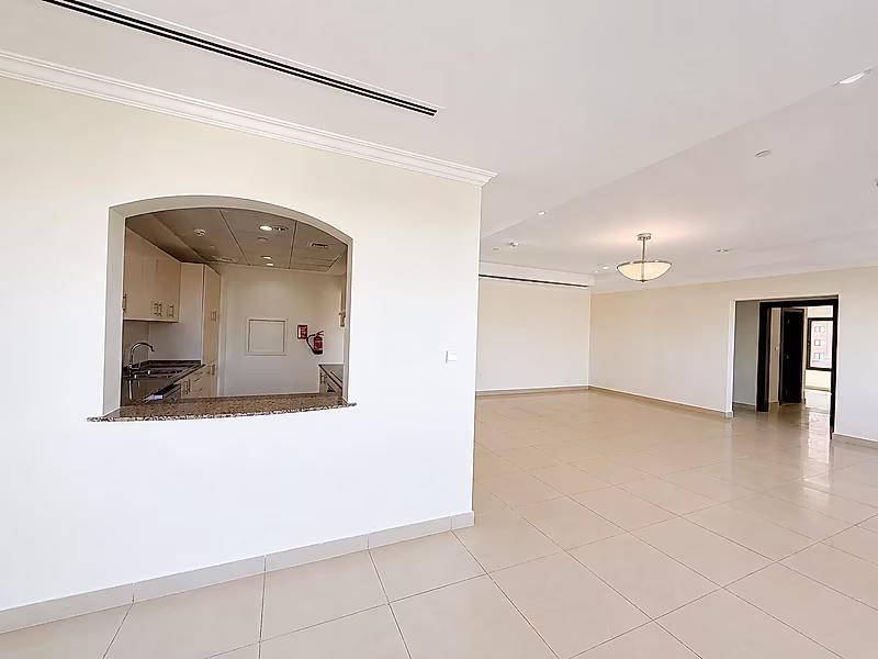 LARGE 3 BEDROOMS SEA VIEW IN PORTO ARABIA - Photo 4