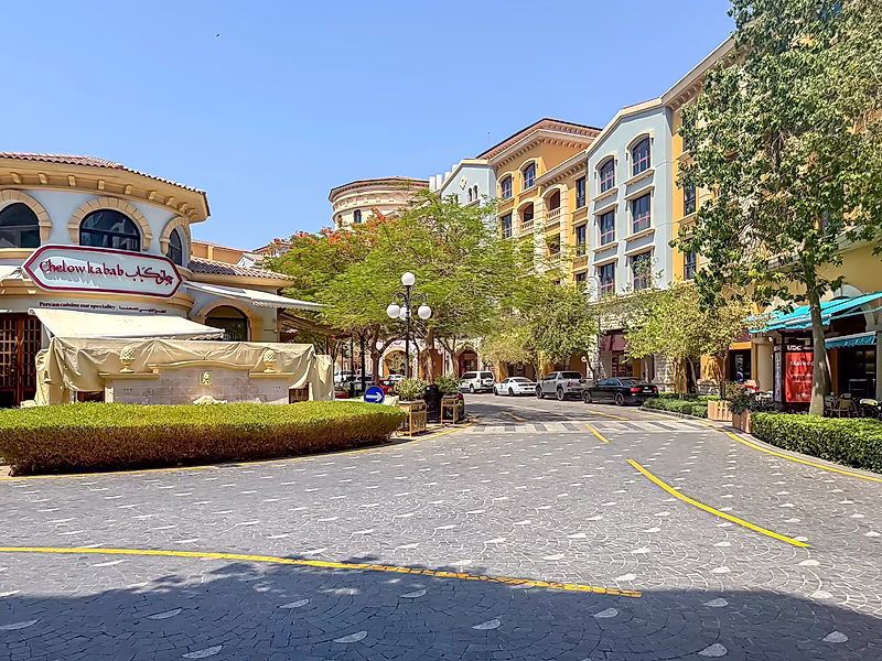 A Short Stay Fully Equipped 1-Bedroom in Porto Arabia - Photo 18
