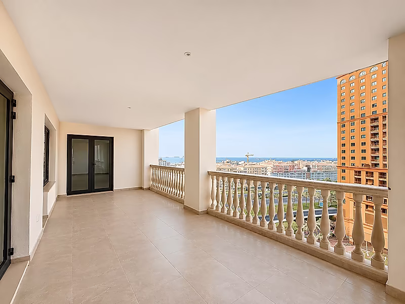 SPACIOUS 2 BEDROOMS BALCONY PORTO ARABIA - Photo 4