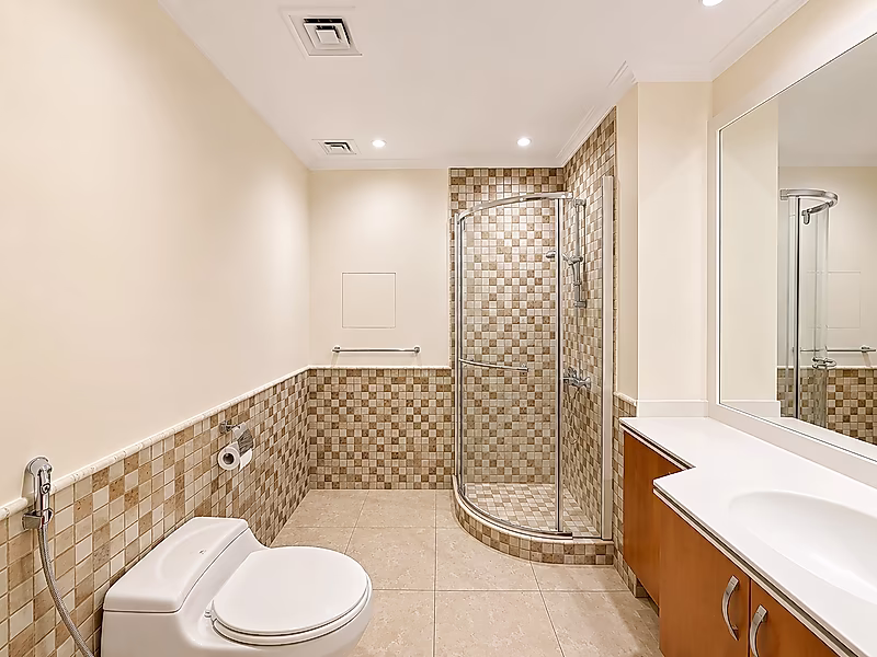 SPACIOUS 2 BEDROOMS BALCONY PORTO ARABIA - Photo 5